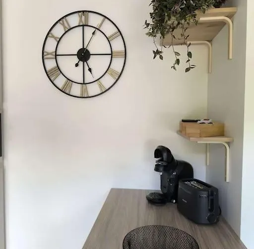 Entre Vignes Et Forêt Chalet *